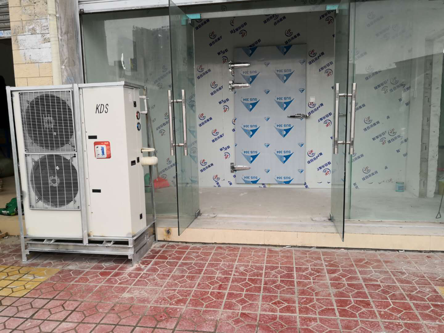 120m3的低溫冷庫(kù)建設(shè)周期要多久？冷庫(kù)安裝廠家告訴你